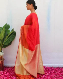 Chandni Red Handwoven Linen Zari Saree - Eknoor