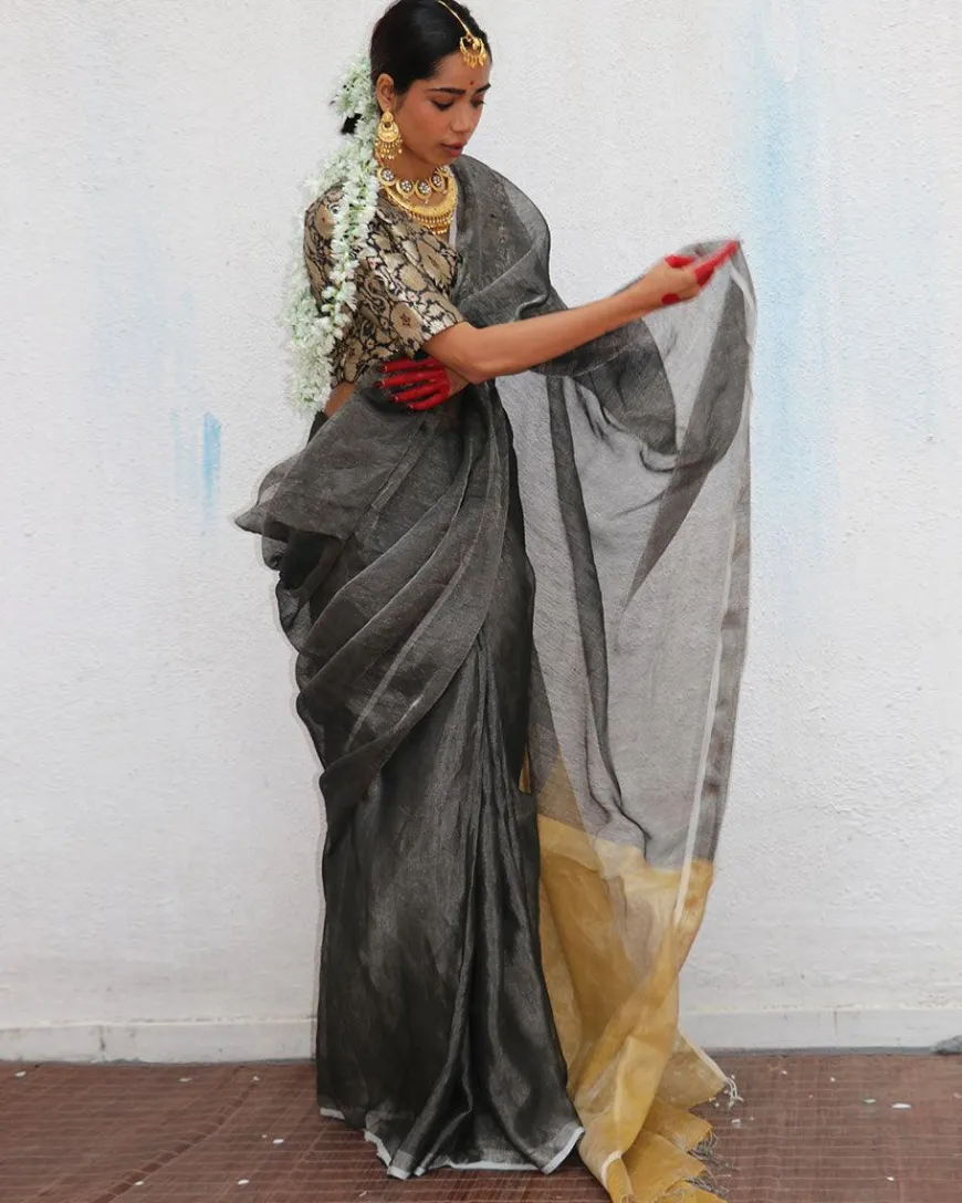 Charulata Handwoven Linen Zari Saree