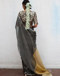 Charulata Handwoven Linen Zari Saree