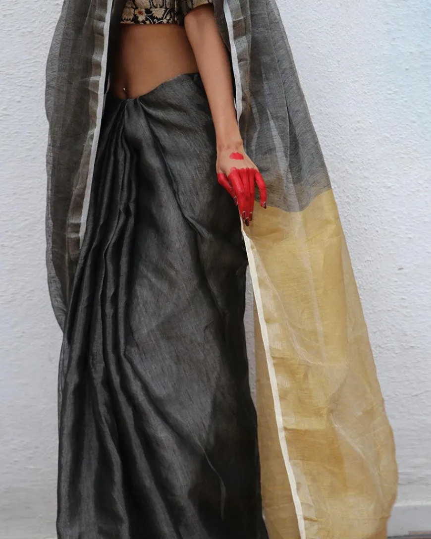 Charulata Handwoven Linen Zari Saree