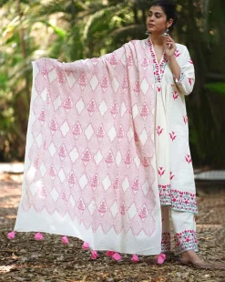 Cherry Blossoms’ Charm Ivory Handblock Printed Dupatta - MMG