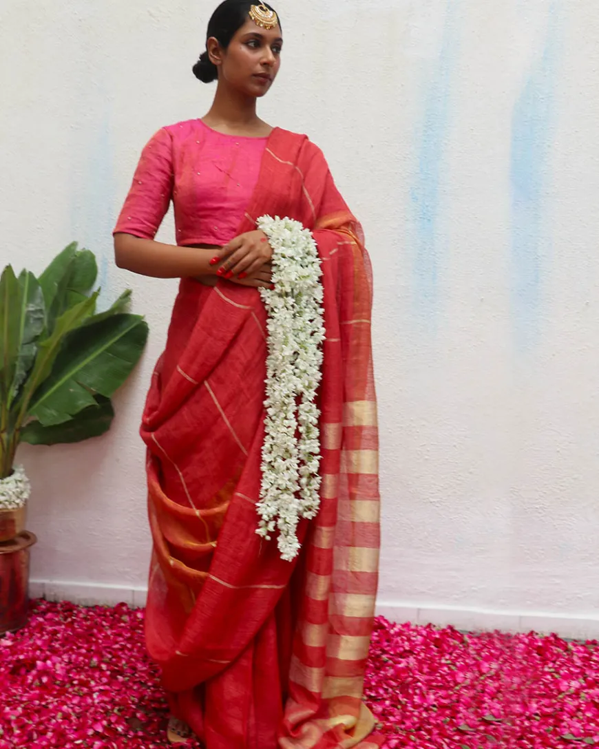 Jyotsna Maroon Handwoven Linen Zari Saree - Eknoor
