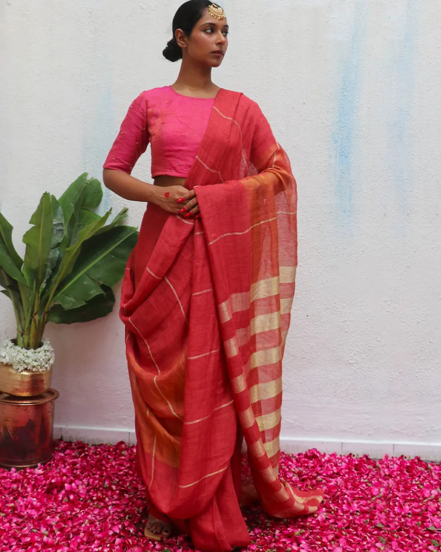 Jyotsna Maroon Handwoven Linen Zari Saree - Eknoor