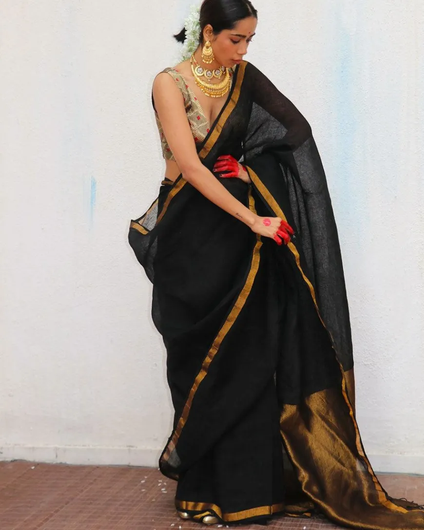 Labanya Handwoven Linen Zari Saree