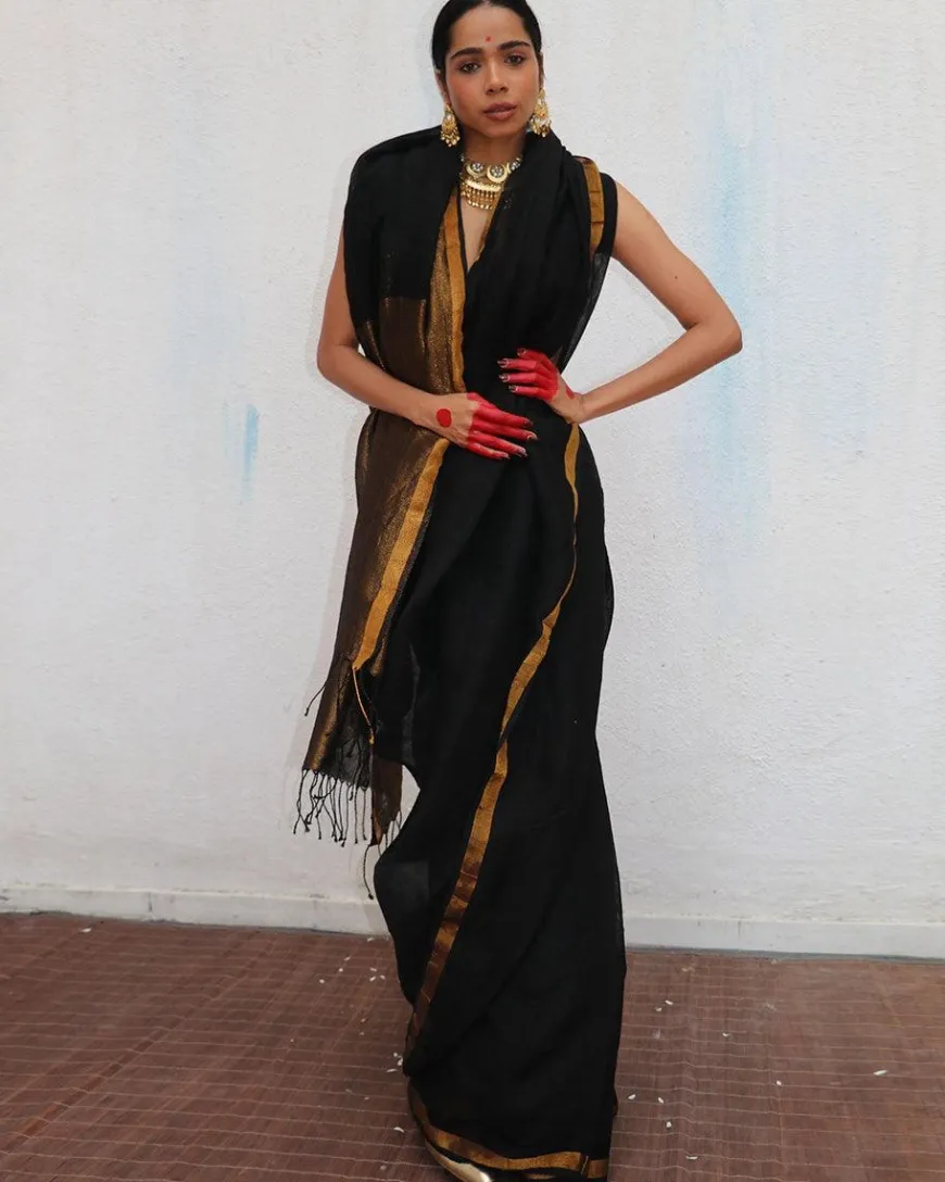 Labanya Handwoven Linen Zari Saree