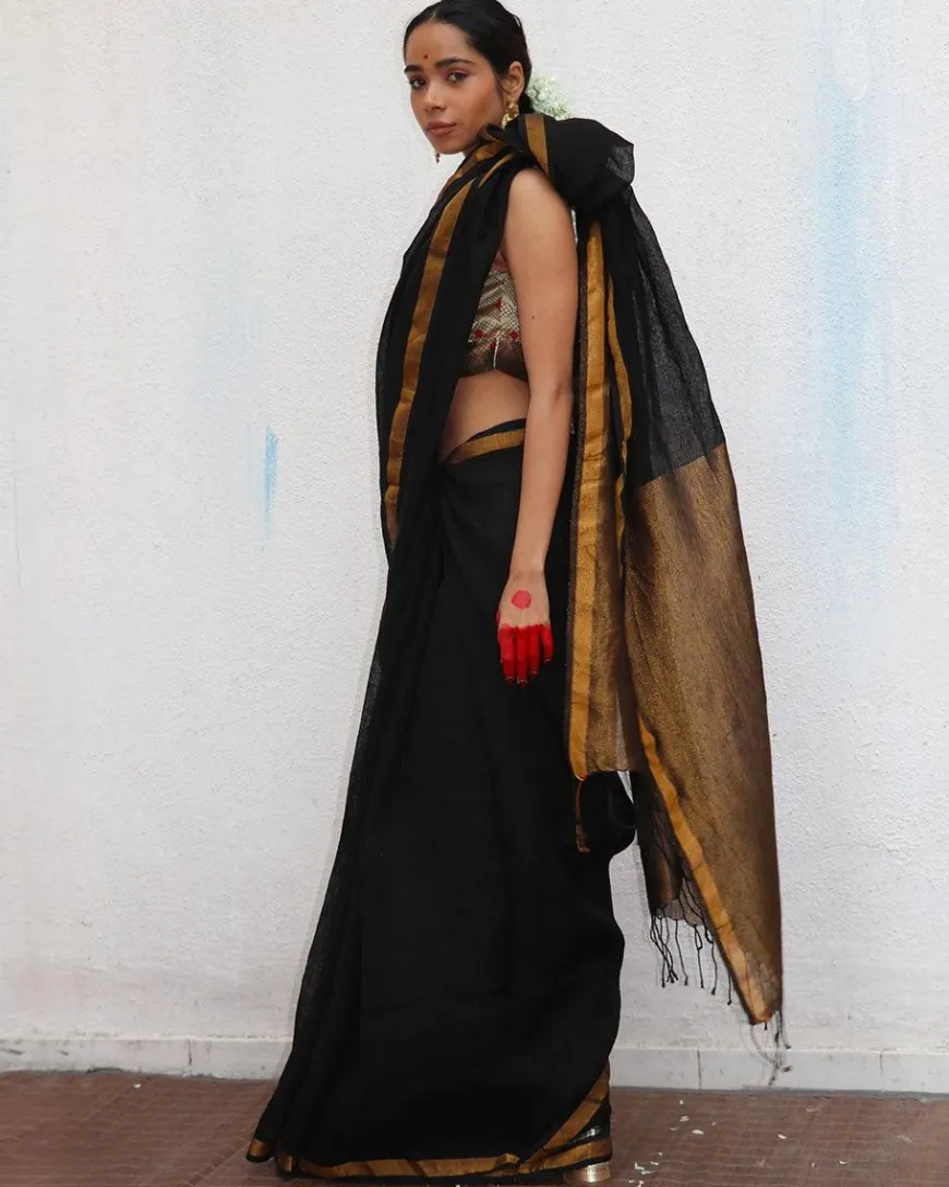 Labanya Handwoven Linen Zari Saree