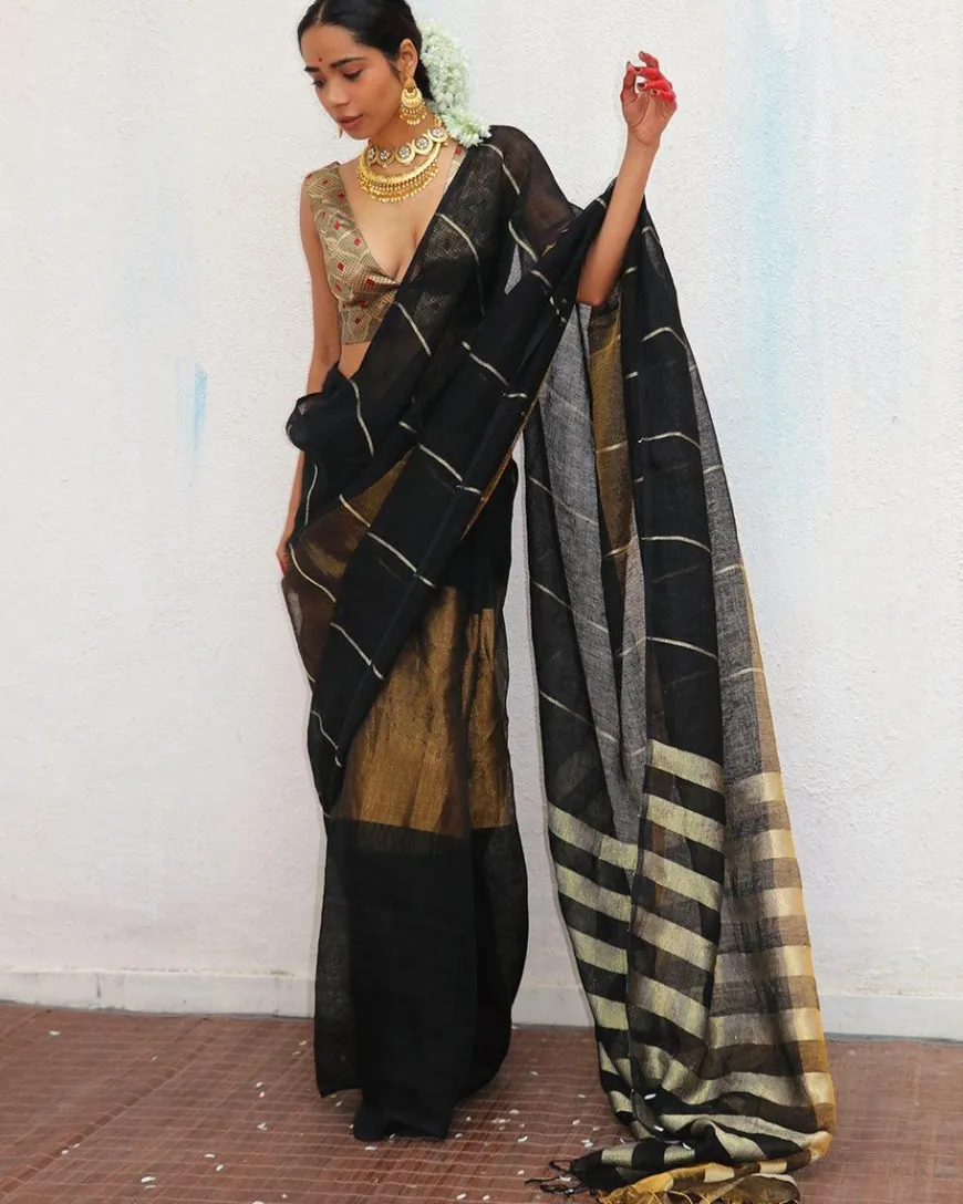 Mrinmoyee Handwoven Linen Zari Saree