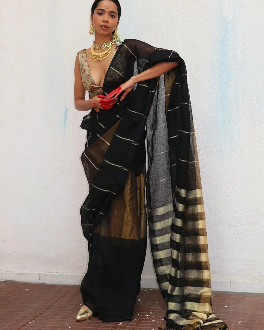 Mrinmoyee Handwoven Linen Zari Saree