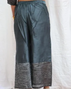 Shyamali Handwoven Cotton Zari Kurta Set - Zari
