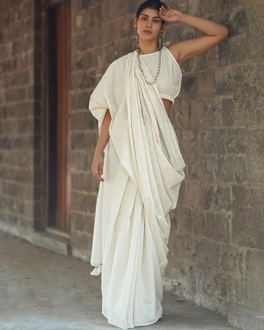 Sleepy Shell Ivory Block Printed Saree - SFD