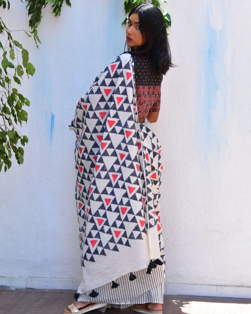 Twilight Sparkle Handblockprinted Mulmul Cotton Saree - Vnmn