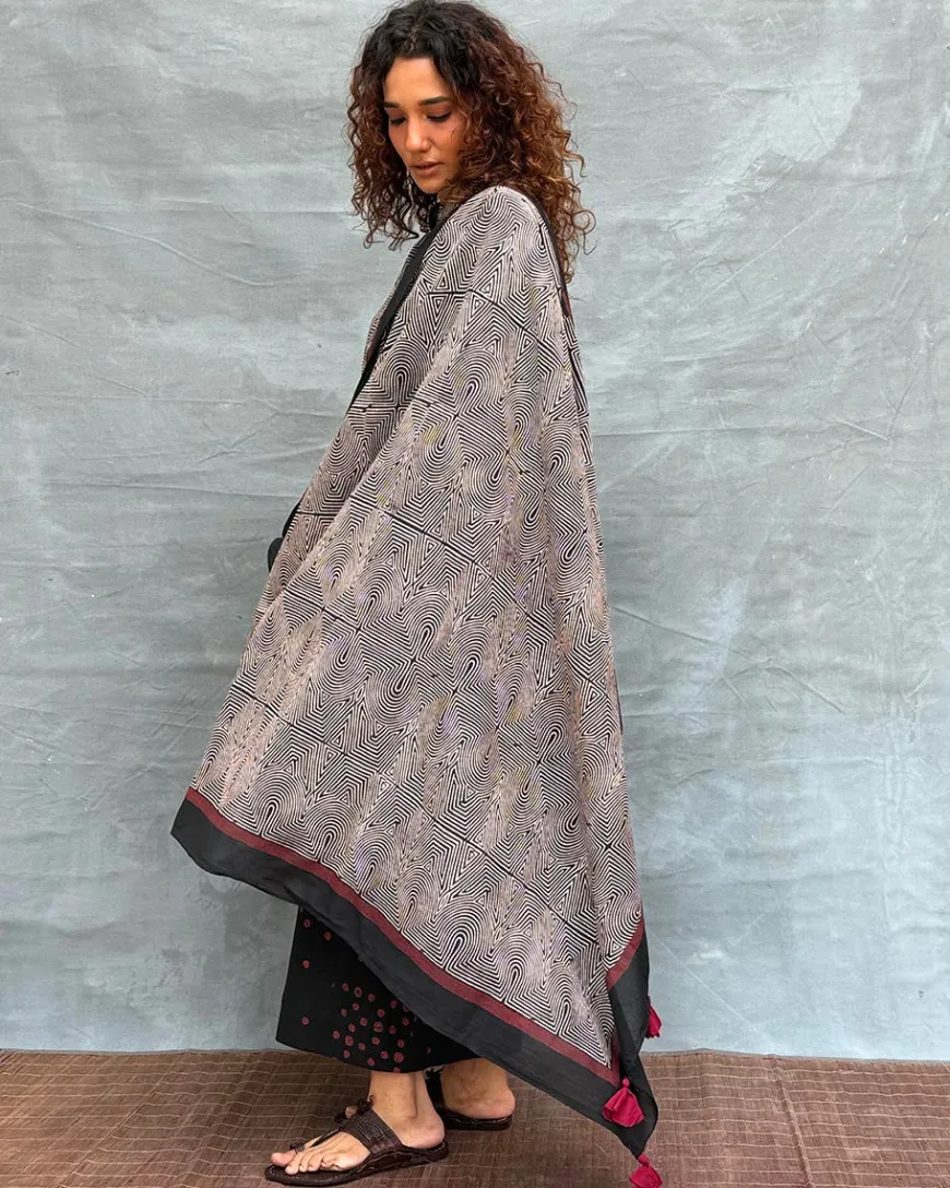 Winter’s Veil Blockprinted Cotton Dupatta
